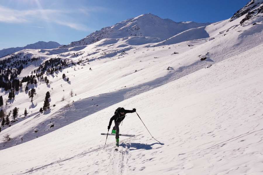 Skitour First